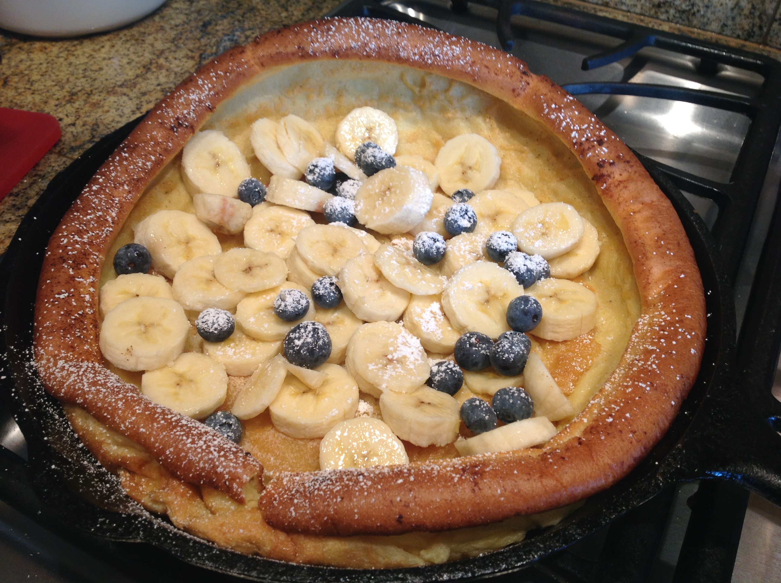 Souffle Pancake with banana and blueberries