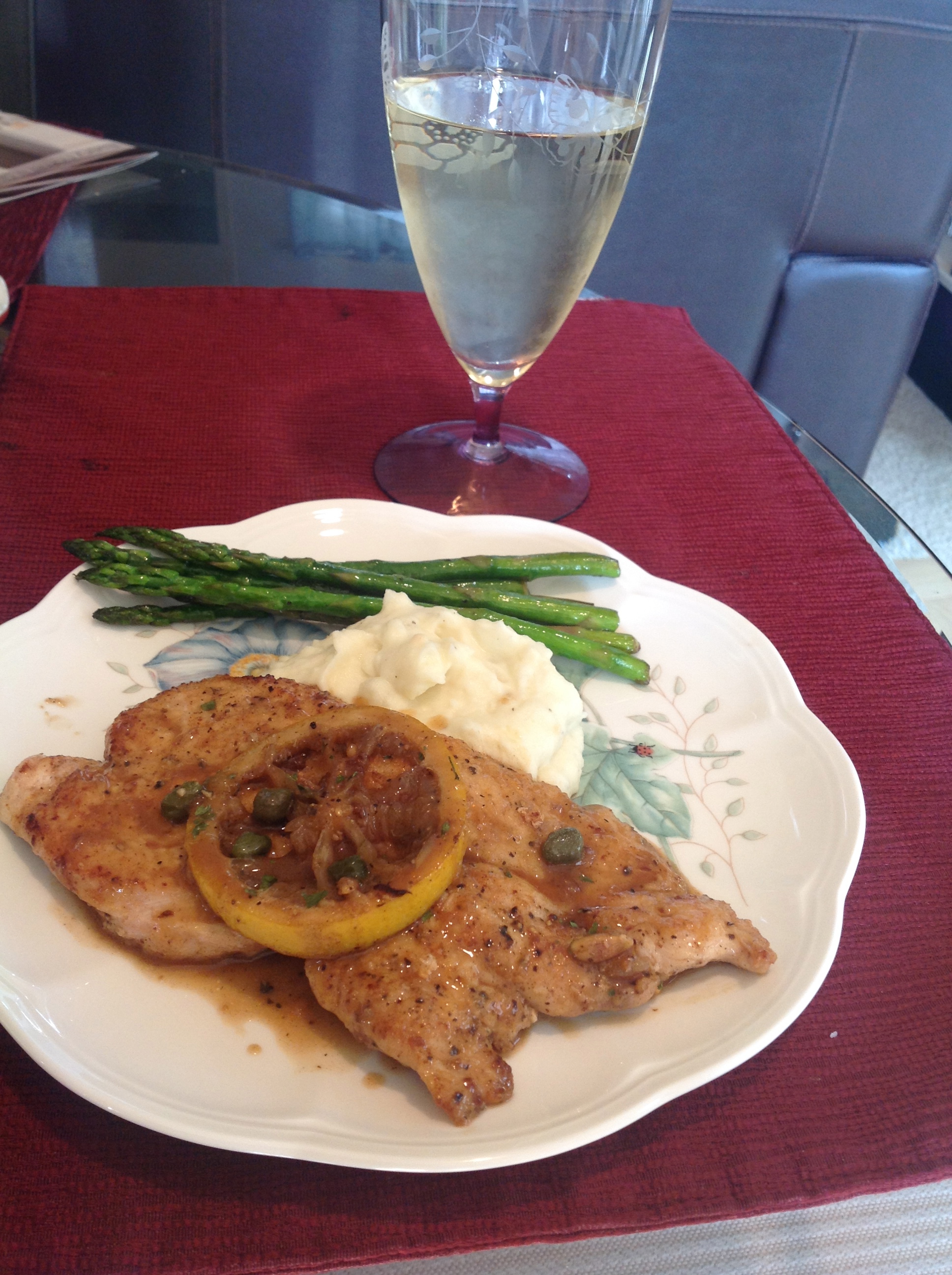moscato wine,grilled asparagus,mashed potato