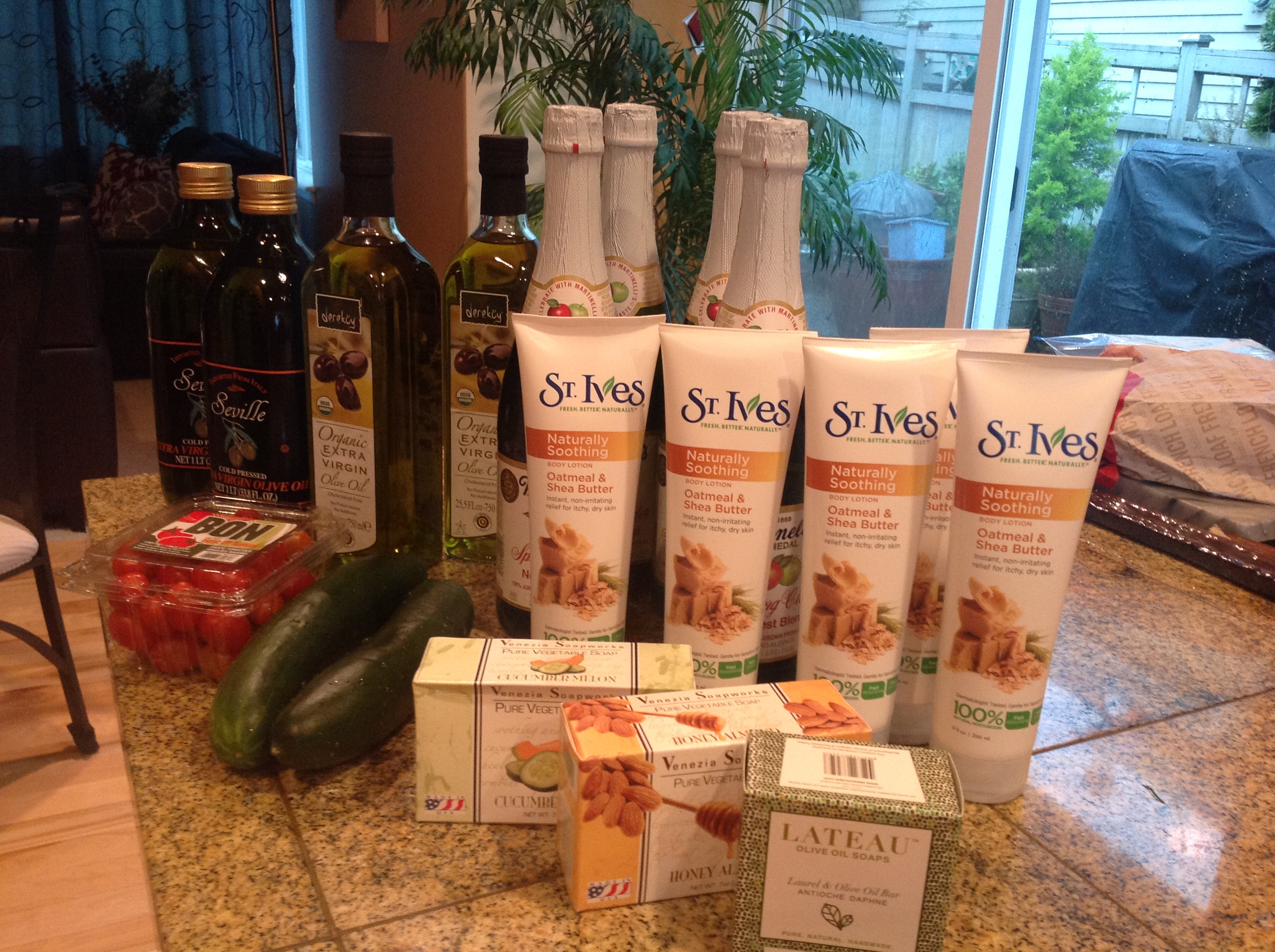 My favorite shopping this week: Grocery outlet! I paid $55, it's a little high but I'm fine with it because I got some good deals on the organic olive oil. Originally they're $17 each but with GO it's $7 so I stocked up on that. 