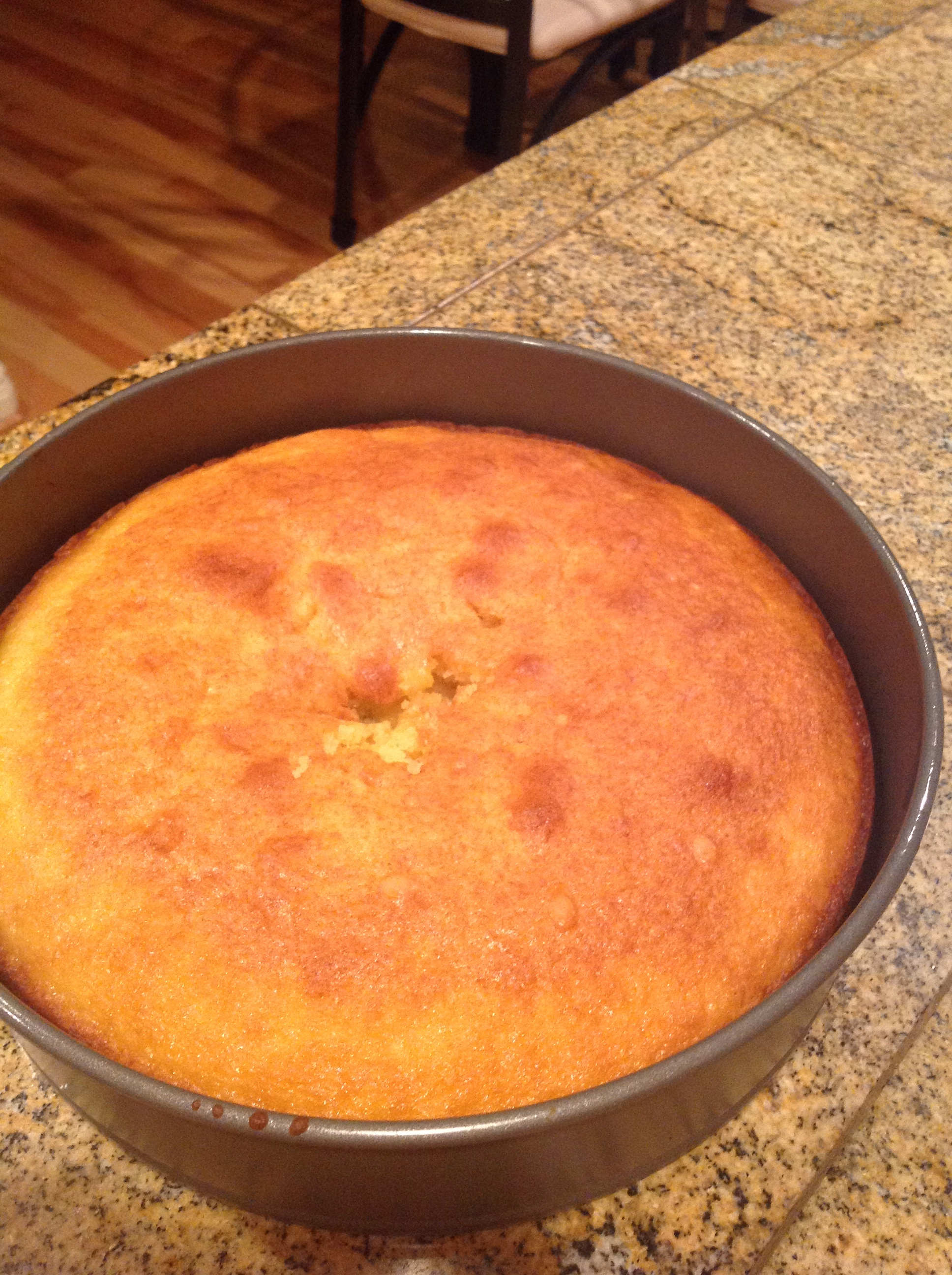 I baked pineapple cake this evening! don't be too impressed this is just from a cake mix!