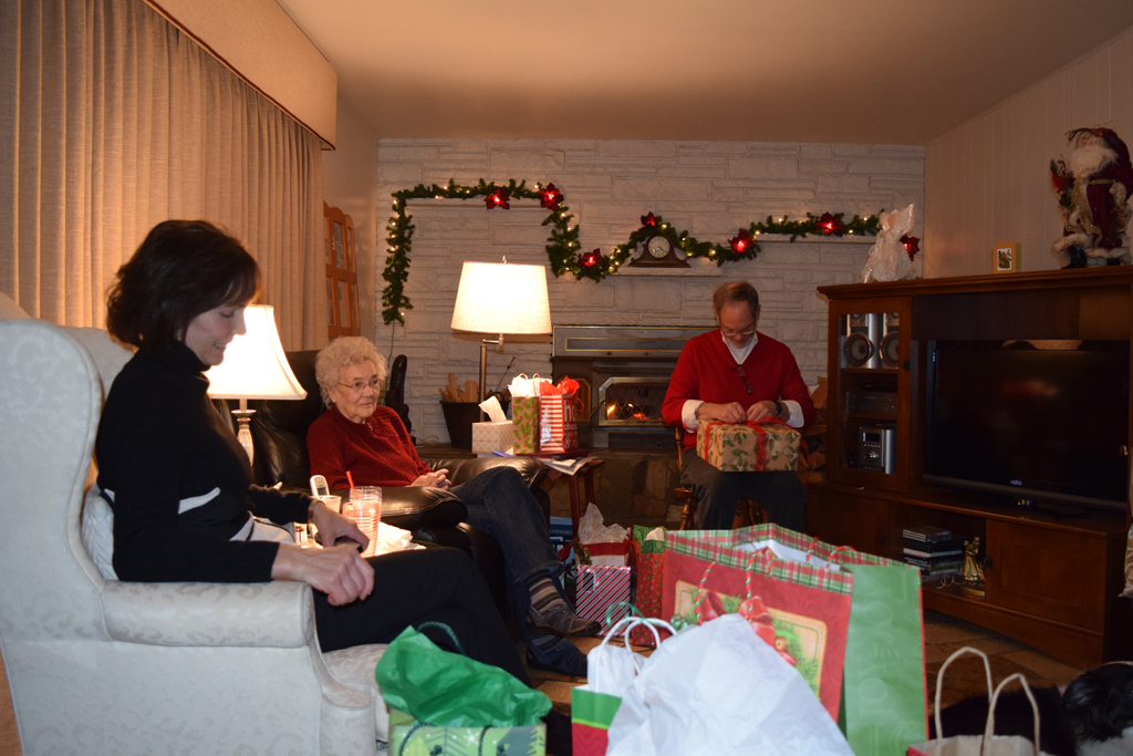 My MIL, Grandma, Dad IL