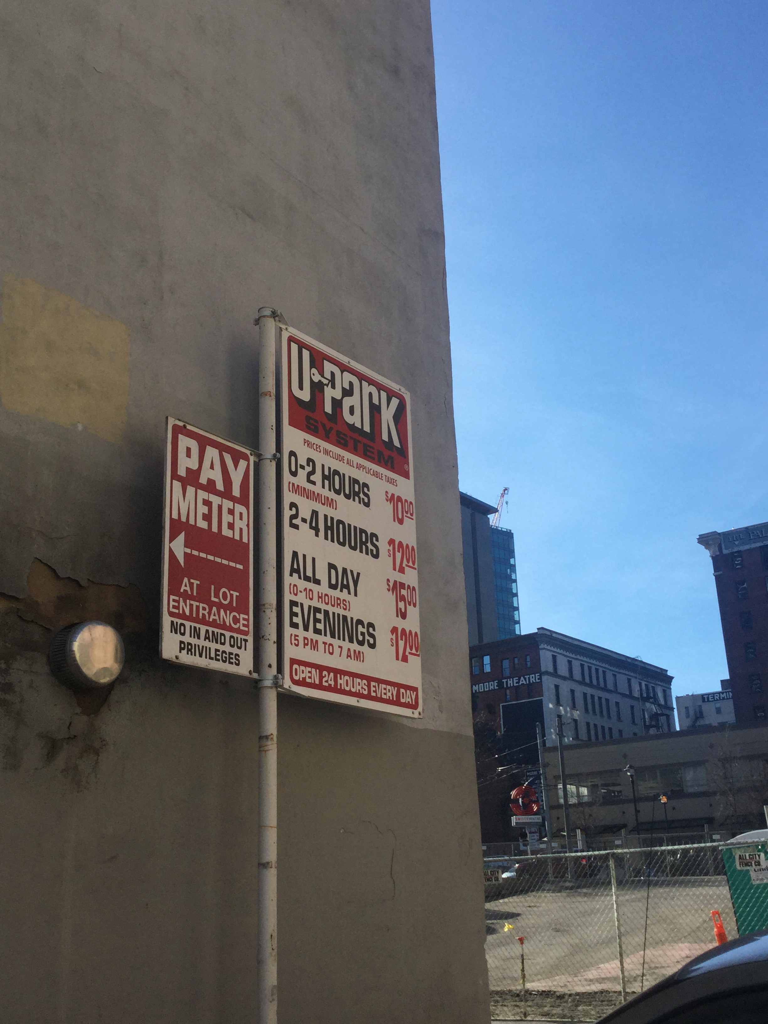 One thing I hate in Seattle is the expensive parking fee!