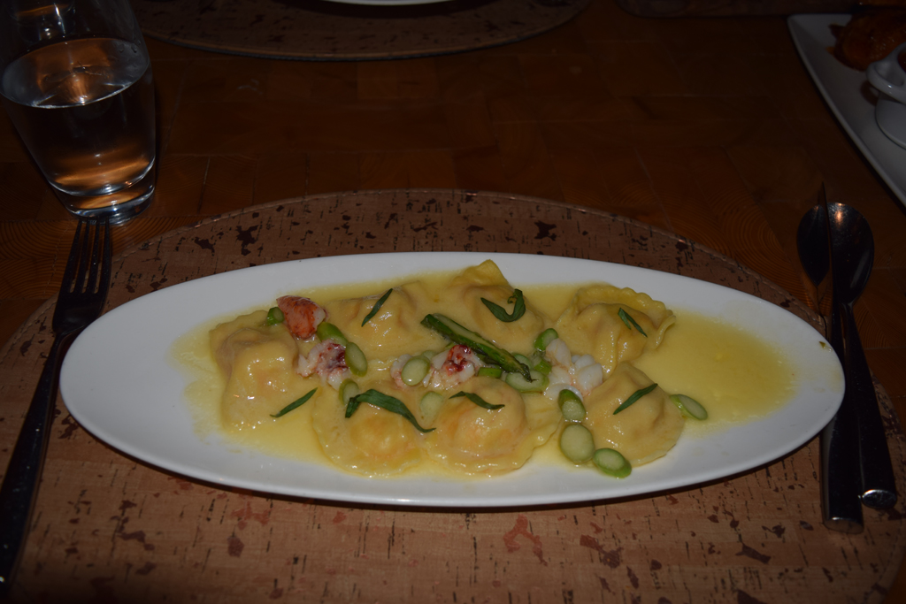 Lobster Ravioli (looks good but this was so BLAND)