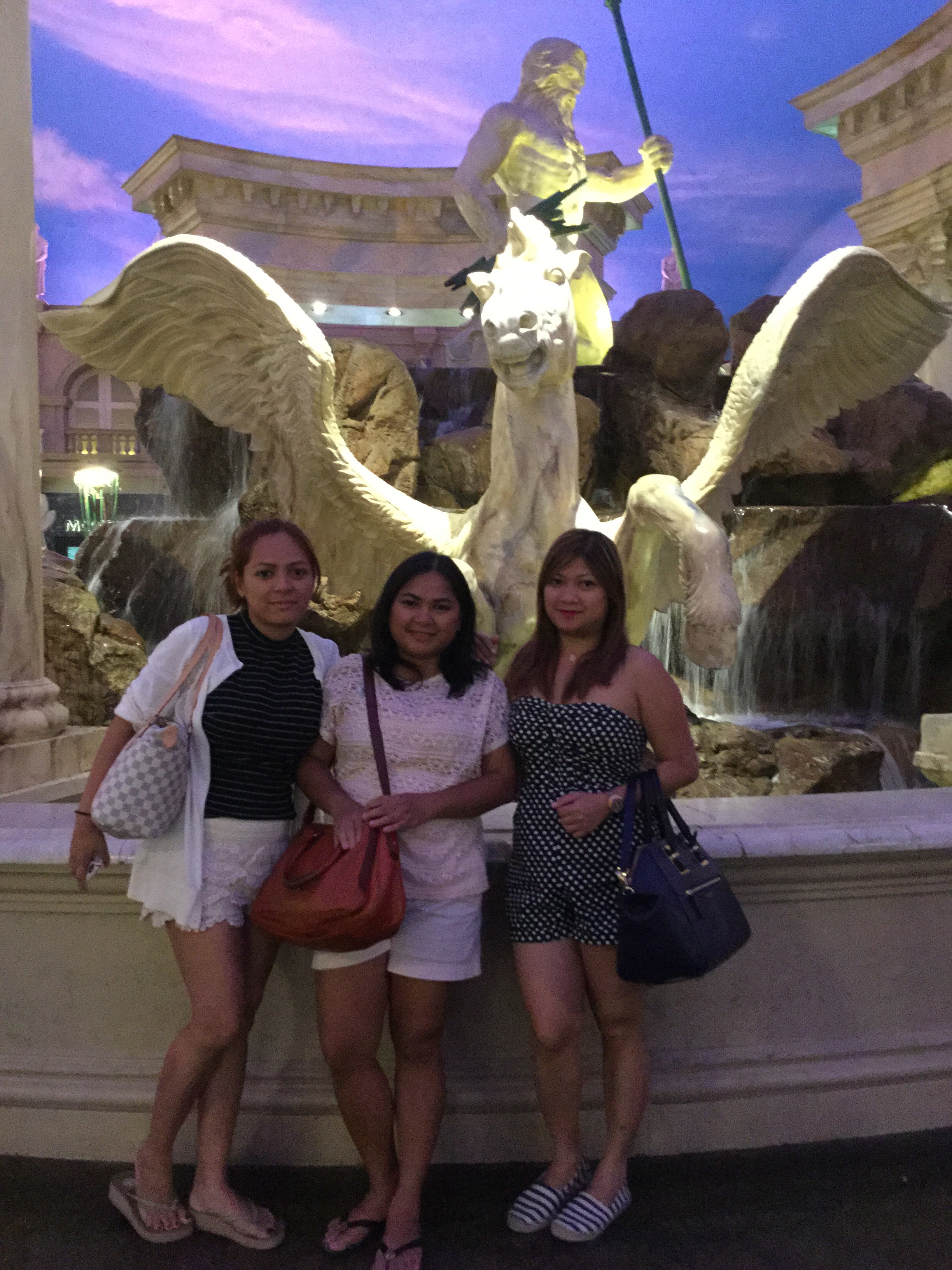strolling around The Forum Shops with my sisters